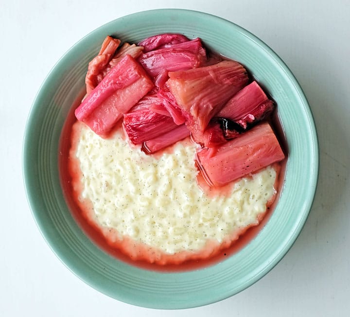 Bay leaf roast rhubarb & rice pudding