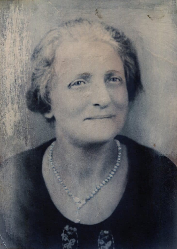 Nana Fanny, Ivan Lester's grandmother