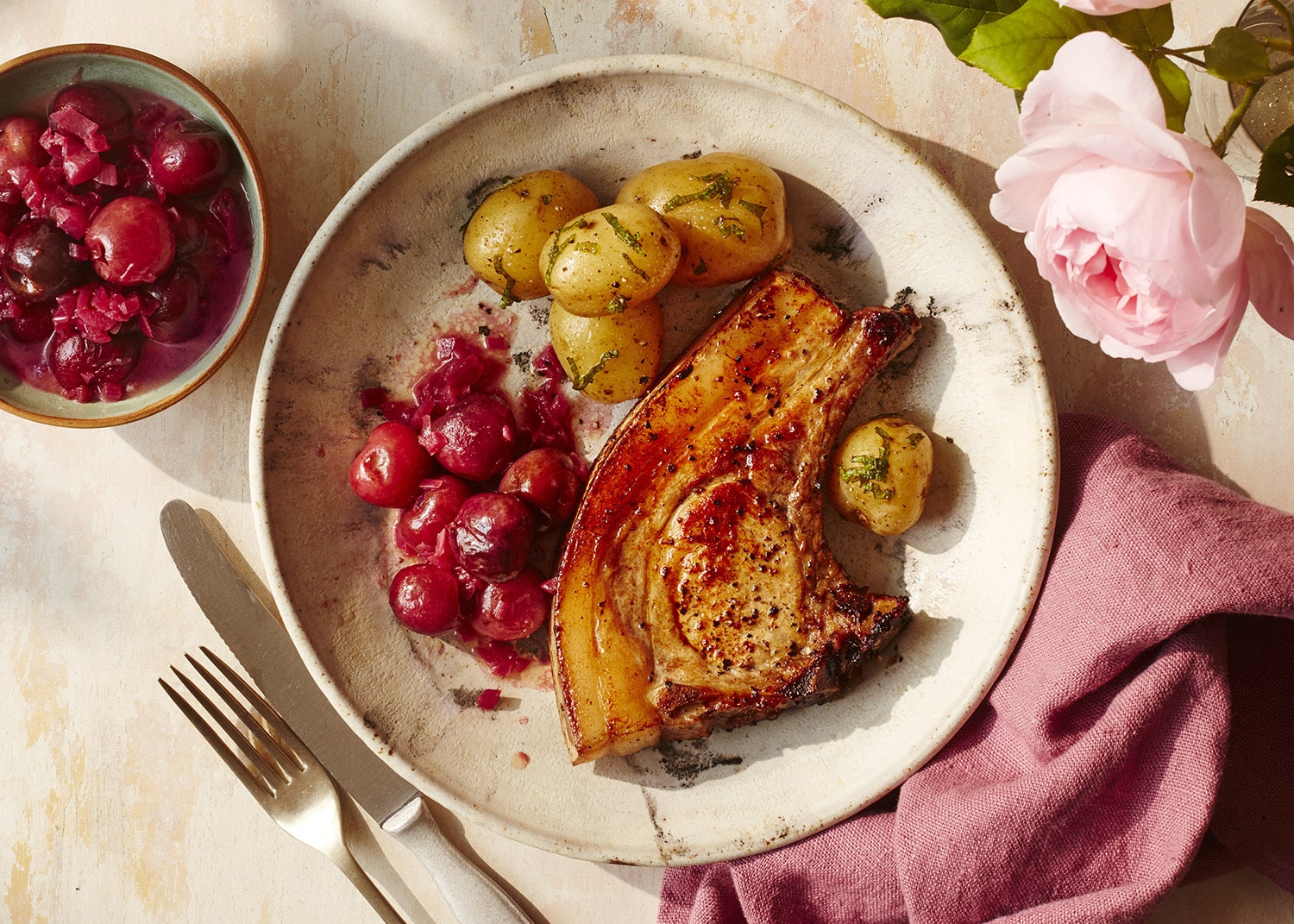 Pork chops with cherry sauce